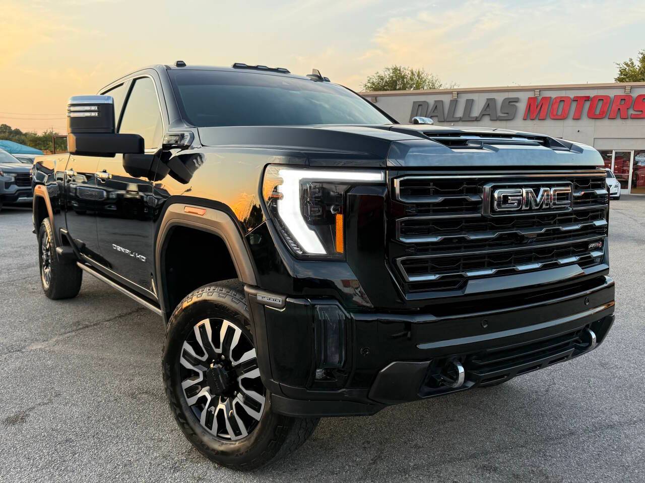 2024 GMC Sierra 2500HD Denali Ultimate — Pickup Truck — 38,929 mi — Garland, TX