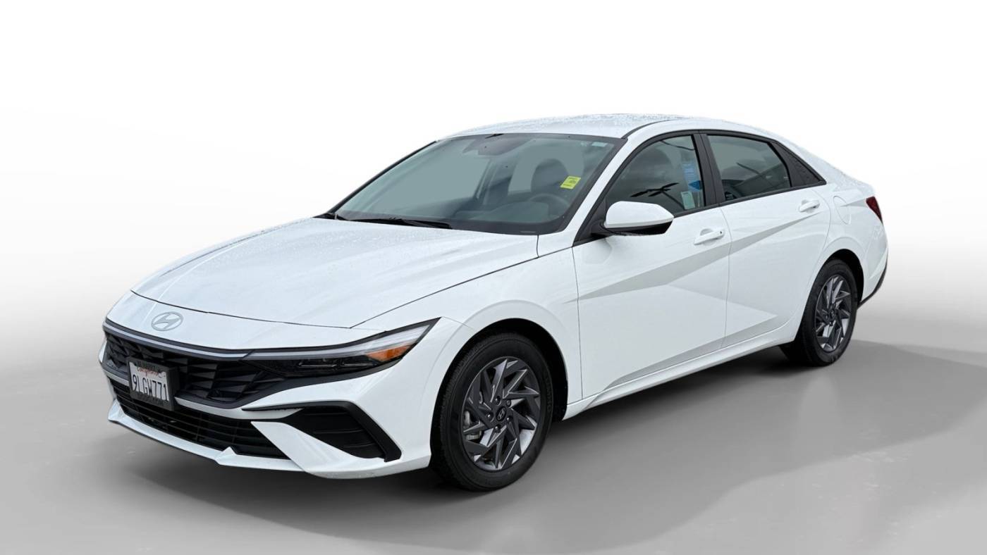 2024 Hyundai Elantra SEL — Sedan — 6,400 mi — Santa Clara, CA
