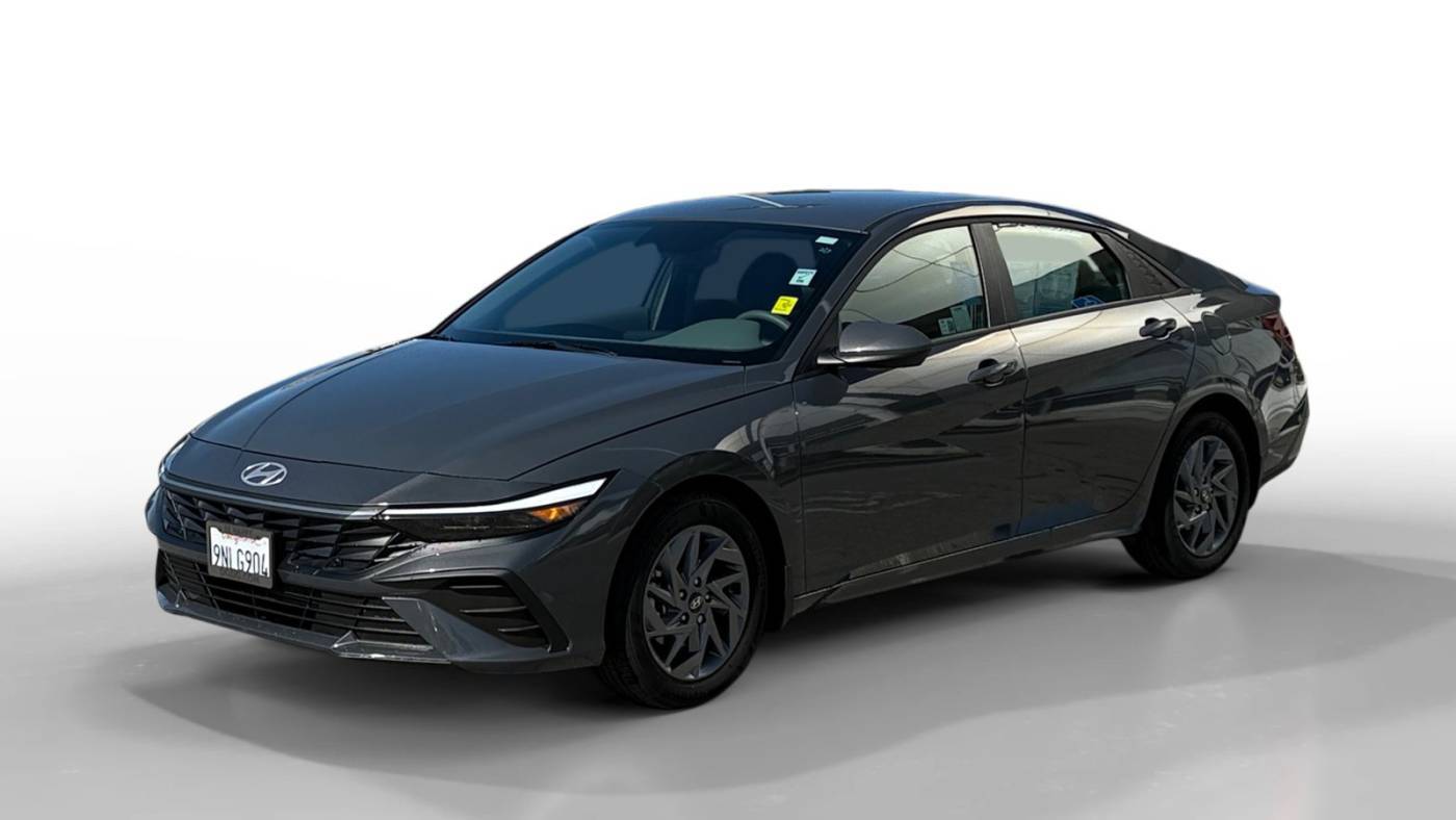 2024 Hyundai Elantra SEL — Sedan — 1,972 mi — Santa Clara, CA