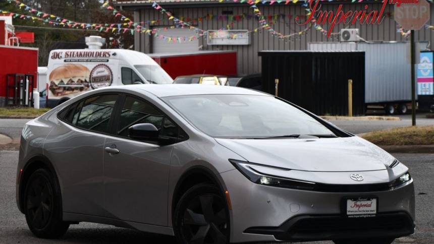2024 Toyota Prius LE — Hatchback — 16,281 mi — Manassas, VA
