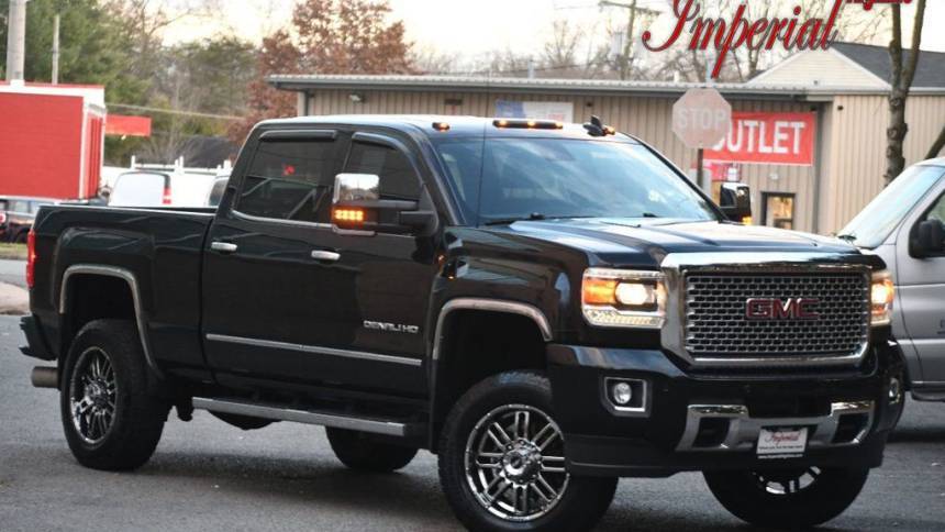 2015 GMC Sierra 3500HD Denali — Pickup Truck — 106,656 mi — Manassas, VA