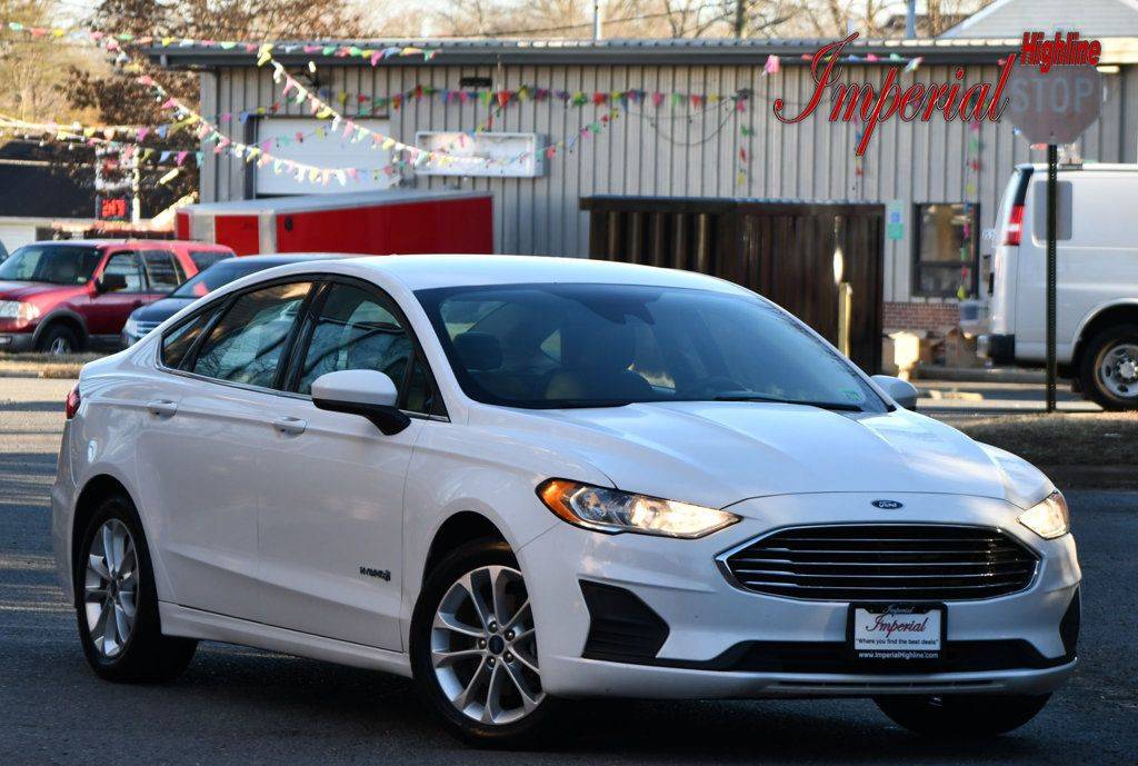 2019 Ford Fusion Hybrid SE — Sedan — 124,973 mi — Manassas, VA