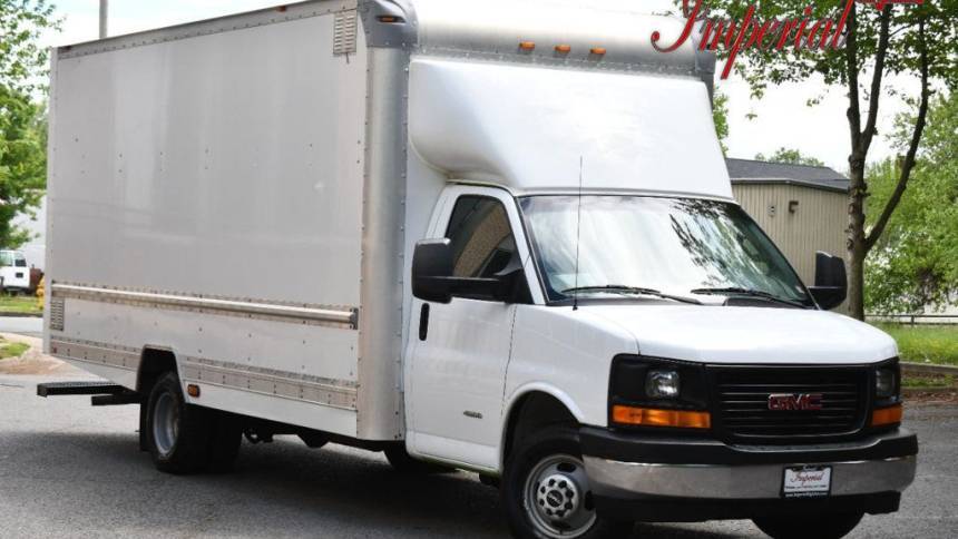 2017 GMC Savana Commercial Cutaway 4500 — Chassis Cab Truck — 62,643 mi — Manassas, VA
