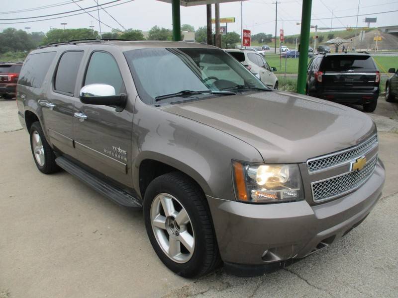 2014 Chevrolet Suburban LT — SUV — 131,000 mi — Austin, TX