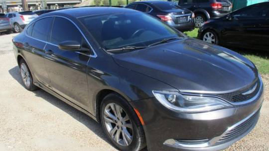 2016 Chrysler 200 Limited — Sedan — 139,000 mi — Austin, TX