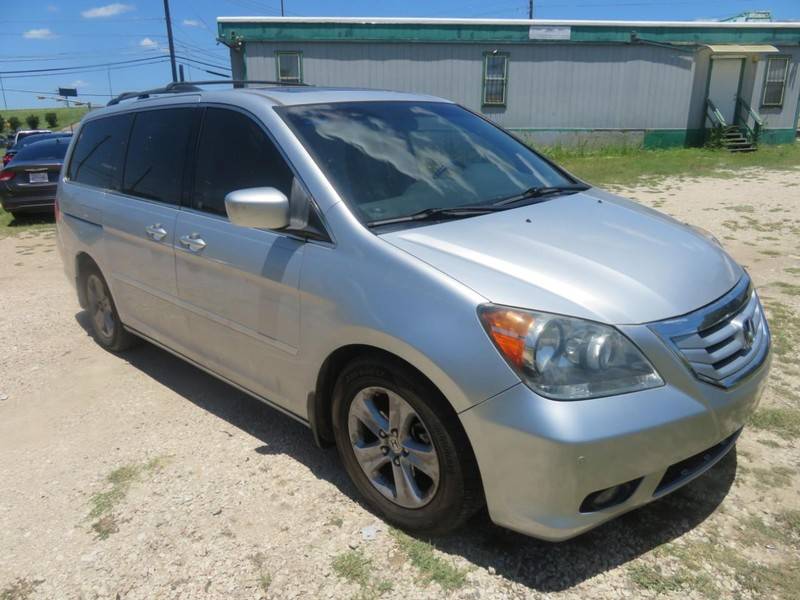 2010 Honda Odyssey Touring — Minivan — 124,000 mi — Austin, TX
