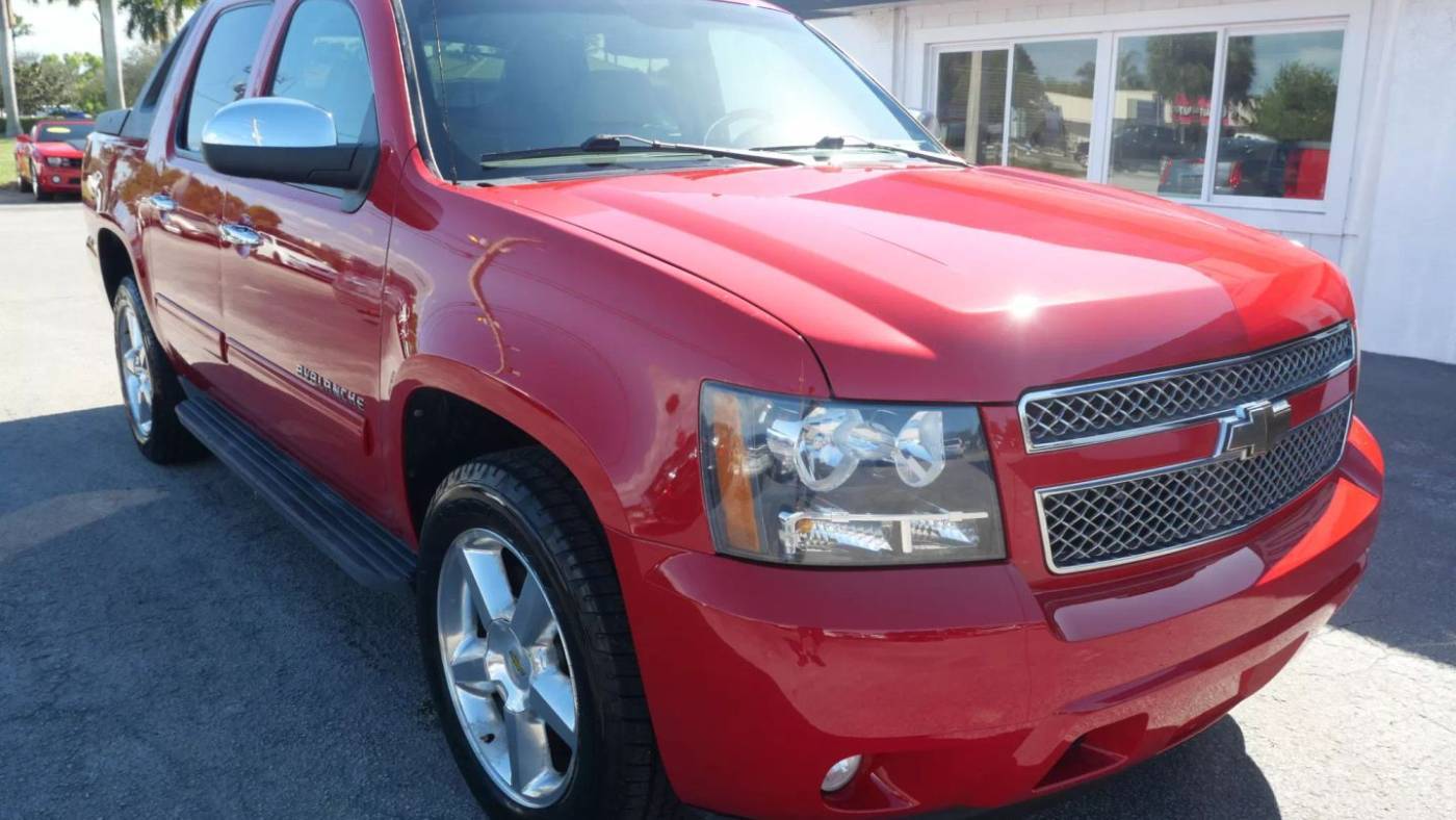 2011 Chevrolet Avalanche LS — Pickup Truck — 40,376 mi — Stuart, FL