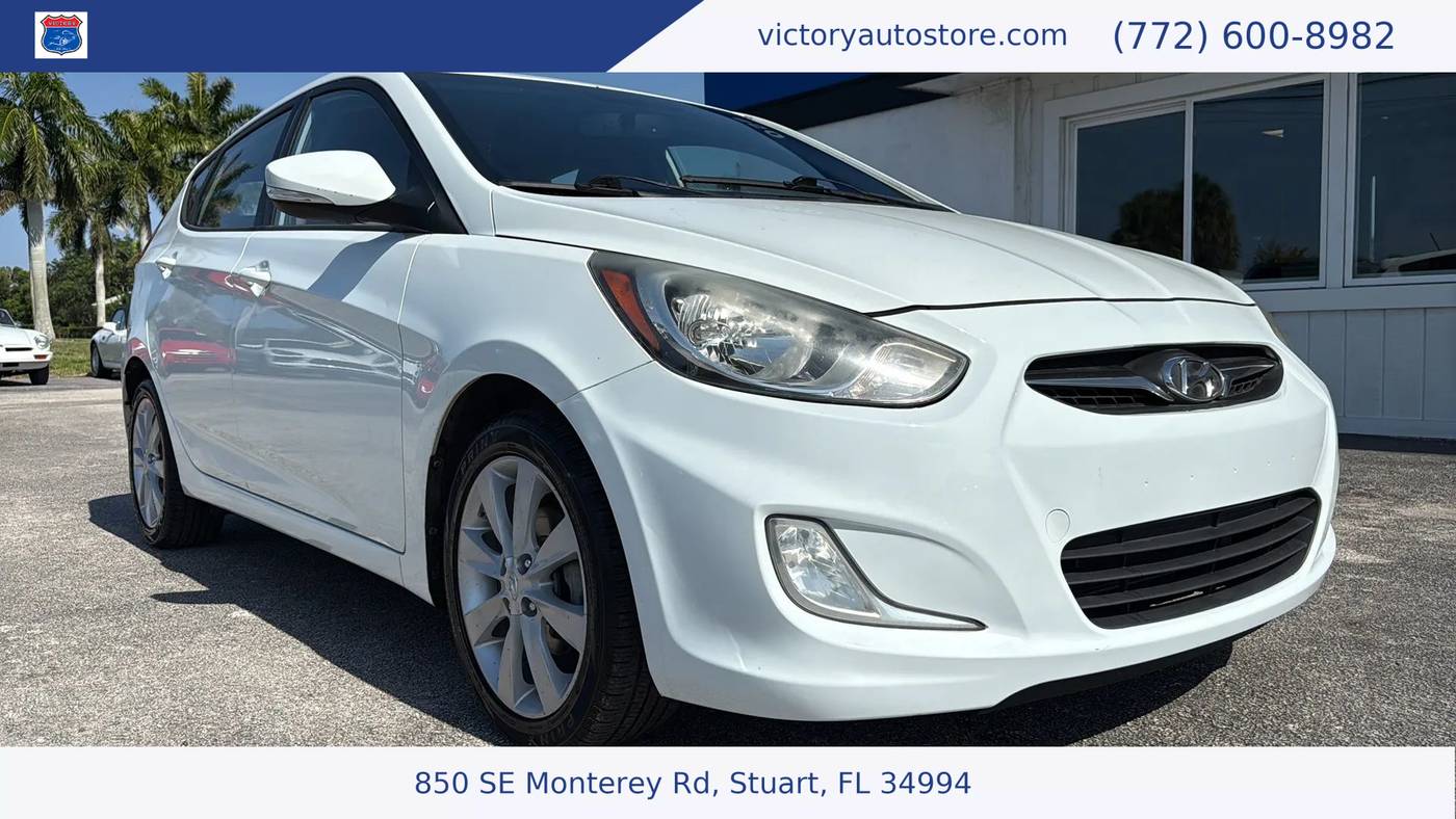 2013 Hyundai Accent SE — Hatchback — 120,854 mi — Stuart, FL