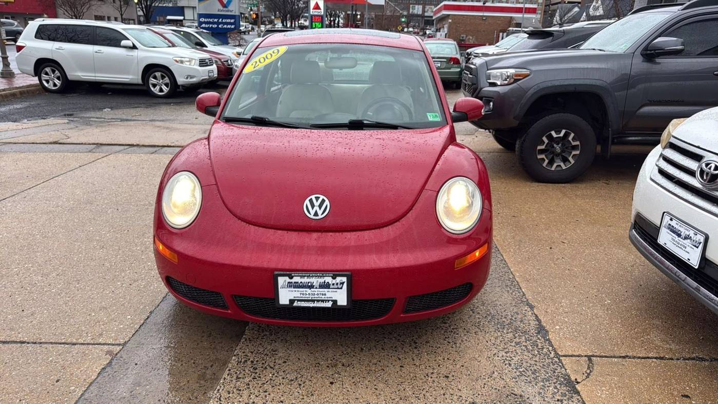 2009 Volkswagen New Beetle S — Hatchback — 88,200 mi — Falls Church, VA