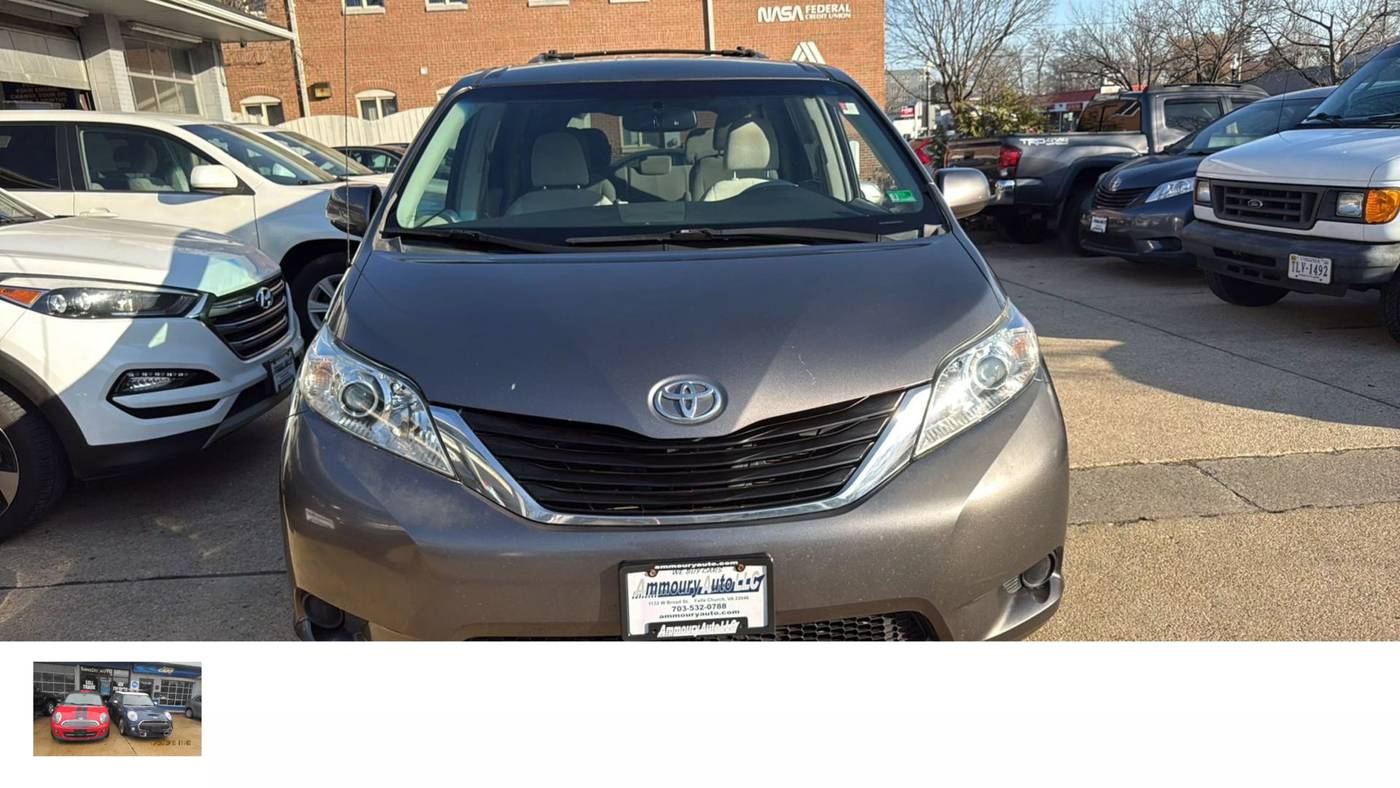 2011 Toyota Sienna LE — Minivan — 142,405 mi — Falls Church, VA