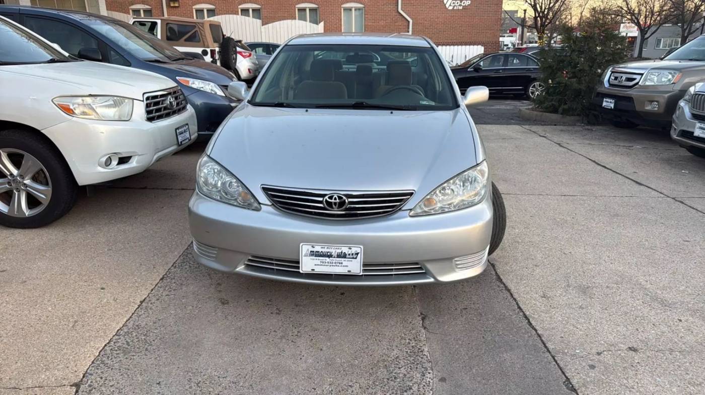 2006 Toyota Camry LE — Sedan — 87,700 mi — Falls Church, VA