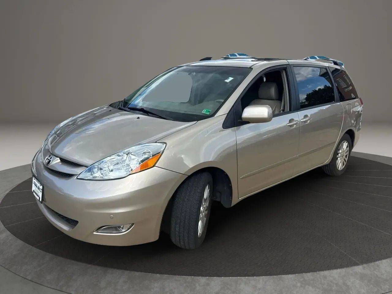 2010 Toyota Sienna XLE Limited — Minivan — 128,305 mi — Falls Church, VA