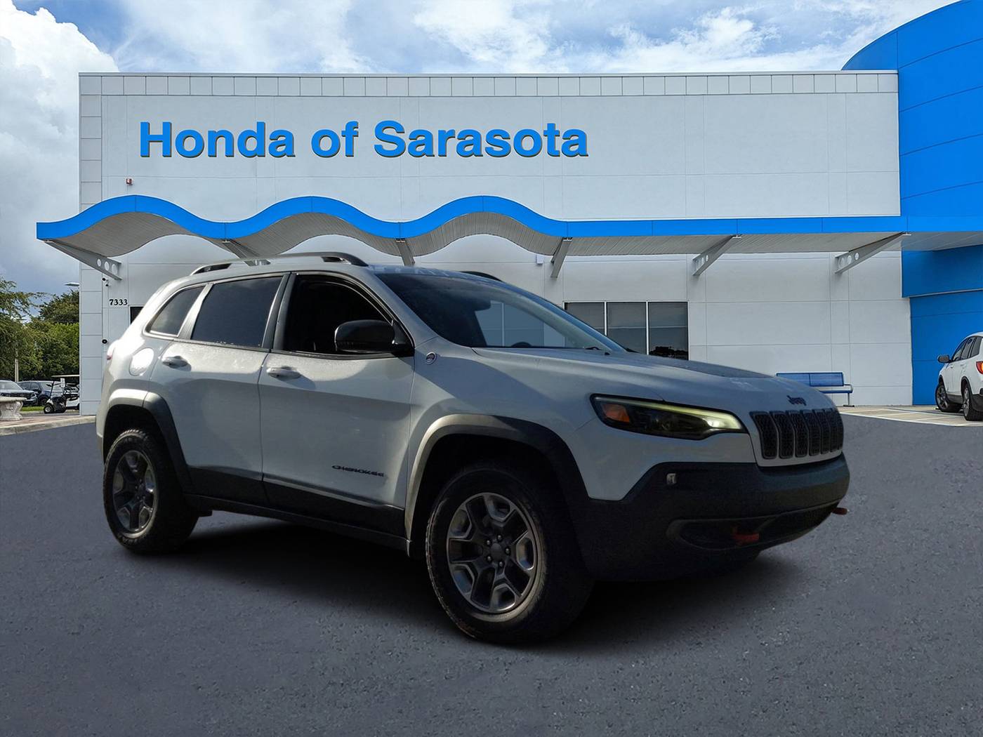 2019 Jeep Cherokee Trailhawk — SUV — 105,202 mi — Sarasota, FL