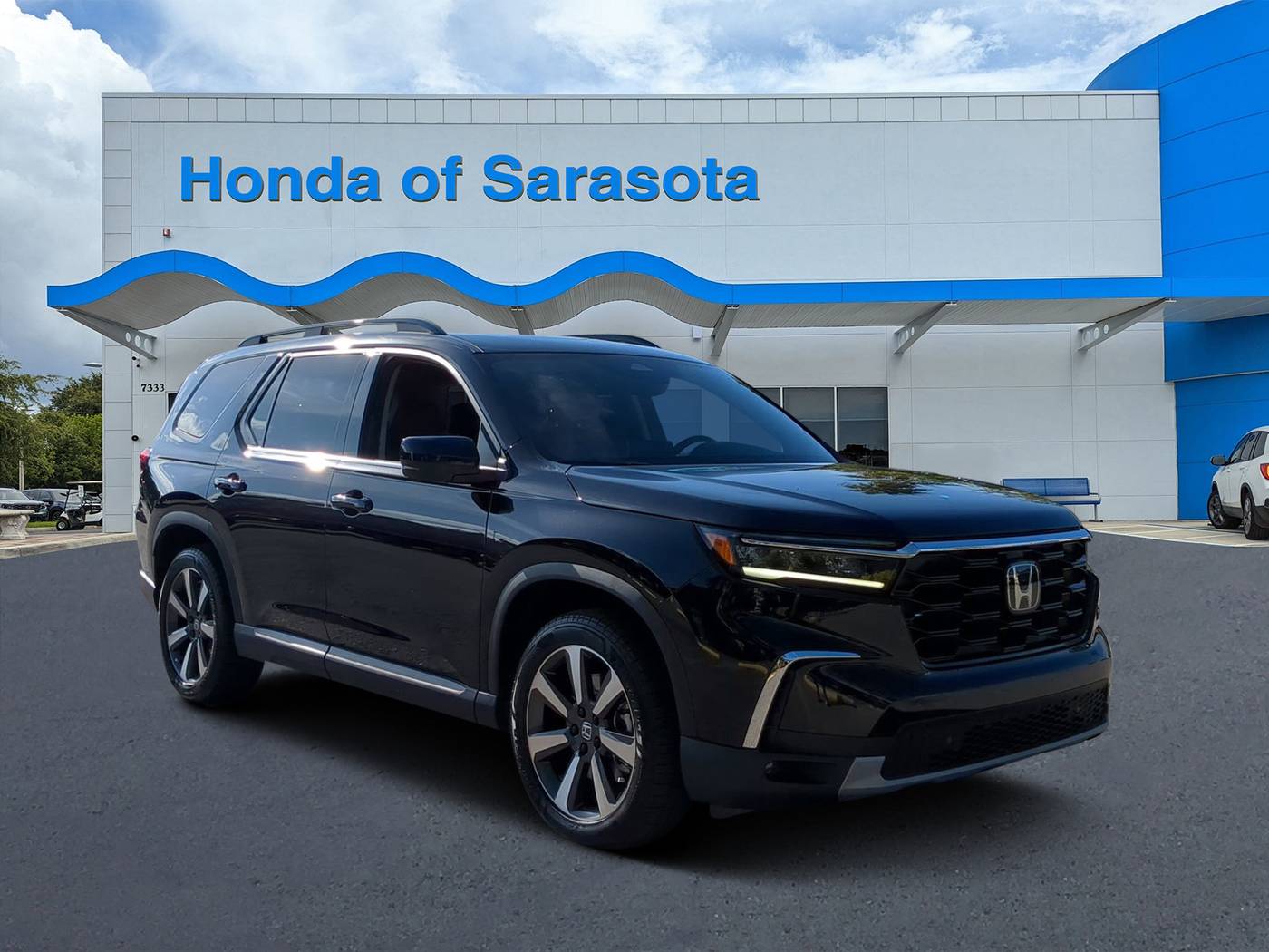 2023 Honda Pilot Touring — SUV — 37,984 mi — Sarasota, FL