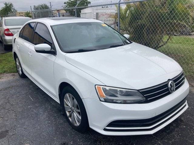2015 Volkswagen Jetta 1.8T SE — Sedan — 101,299 mi — Sarasota, FL