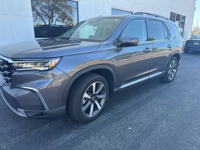 2025 Honda Pilot Touring — SUV — 13,061 mi — Sarasota, FL