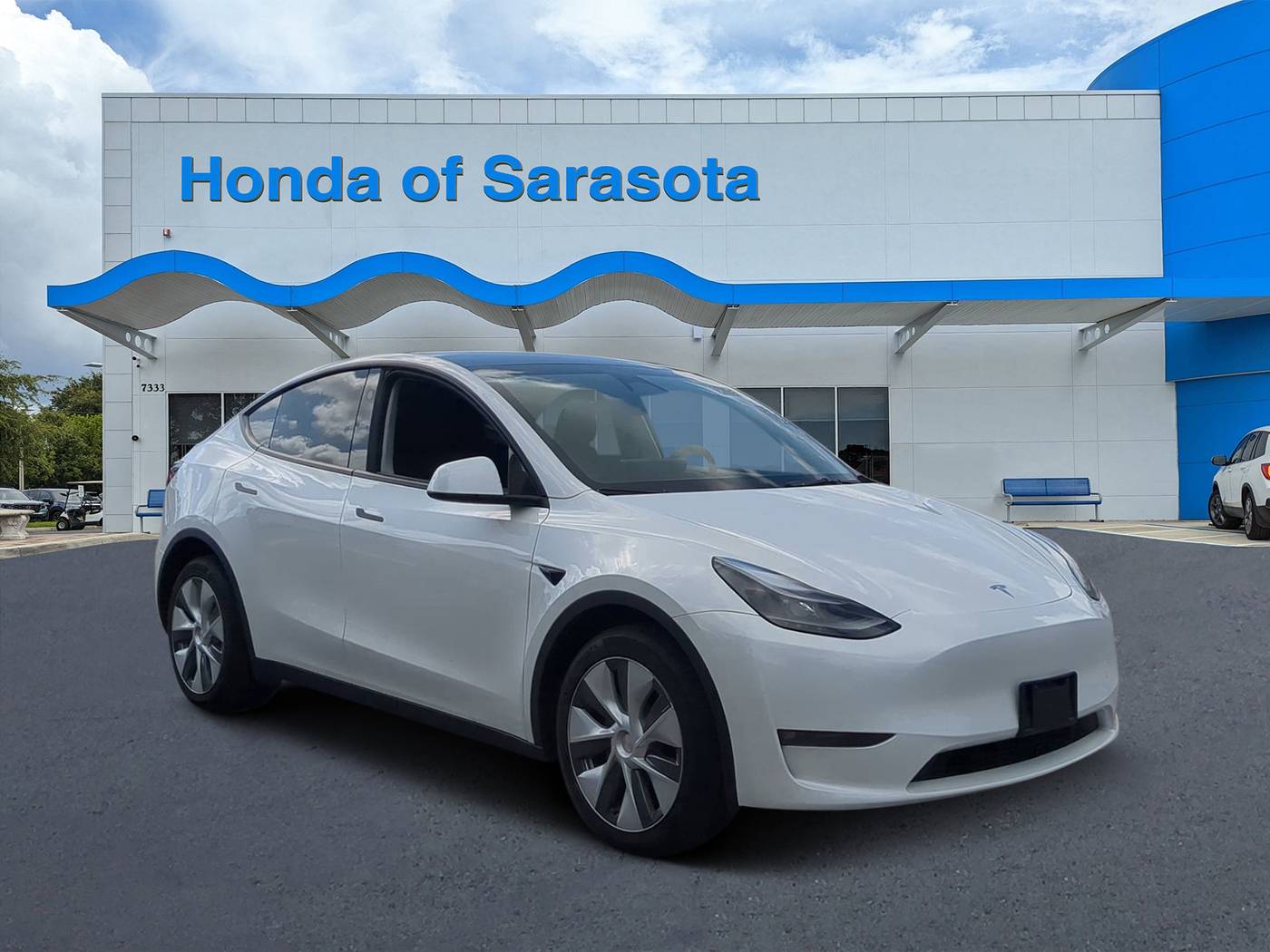 2023 Tesla Model Y Long Range — SUV — 14,323 mi — Sarasota, FL
