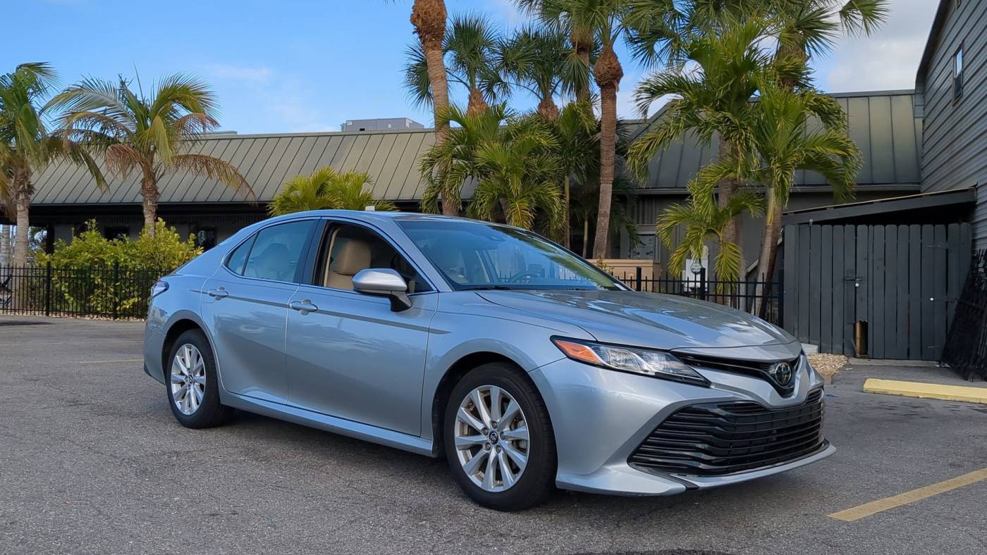 2018 Toyota Camry LE — Sedan — 34,685 mi — Sarasota, FL