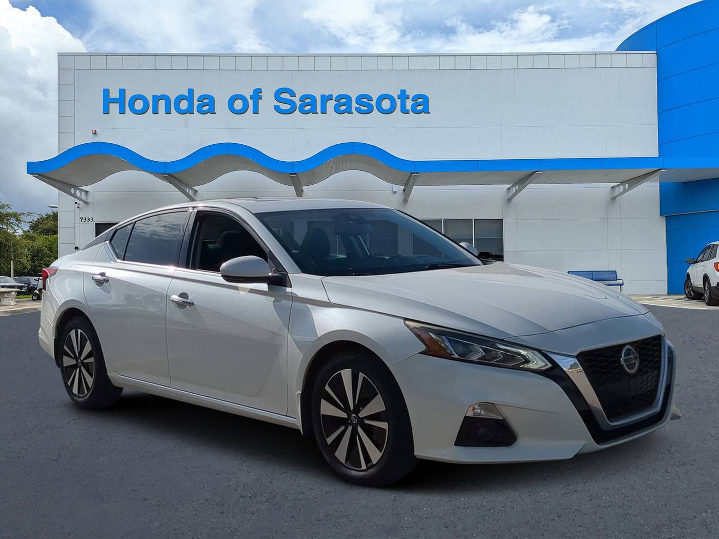 2019 Nissan Altima SV — Sedan — 104,289 mi — Sarasota, FL