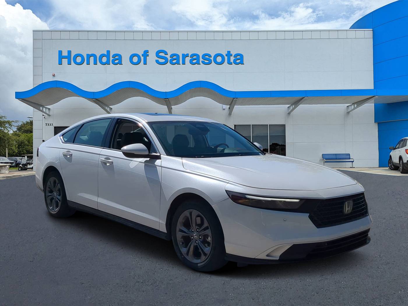 2023 Honda Accord Hybrid EX-L — Sedan — 30,971 mi — Sarasota, FL