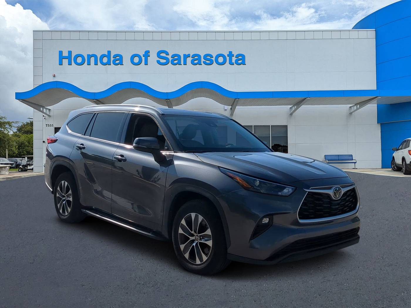 2022 Toyota Highlander XLE — SUV — 34,730 mi — Sarasota, FL