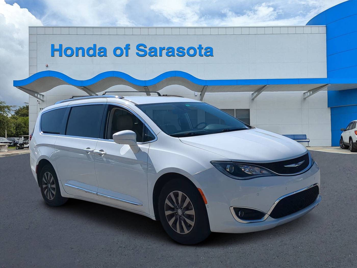 2019 Chrysler Pacifica Touring L Plus — Minivan — 82,295 mi — Sarasota, FL