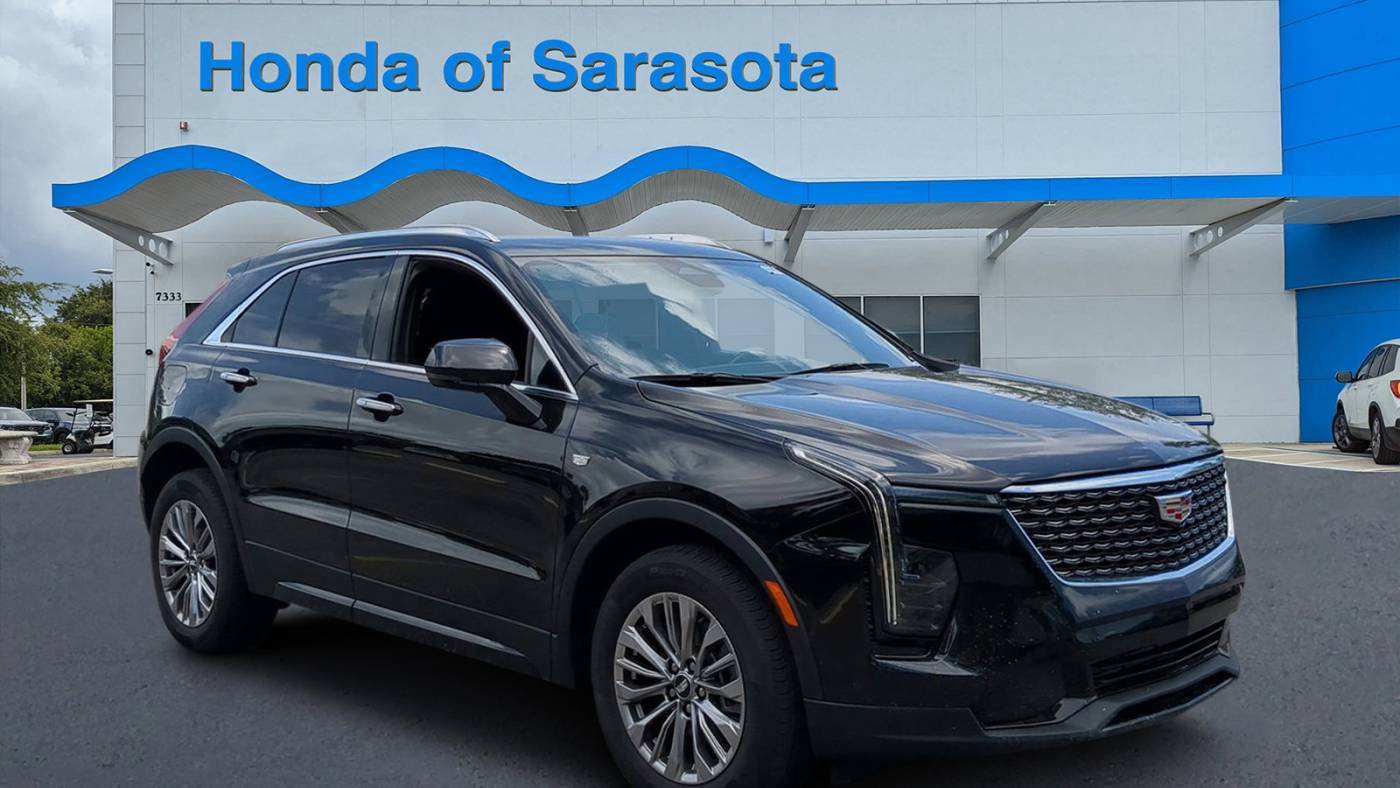 2024 Cadillac XT4 Premium Luxury