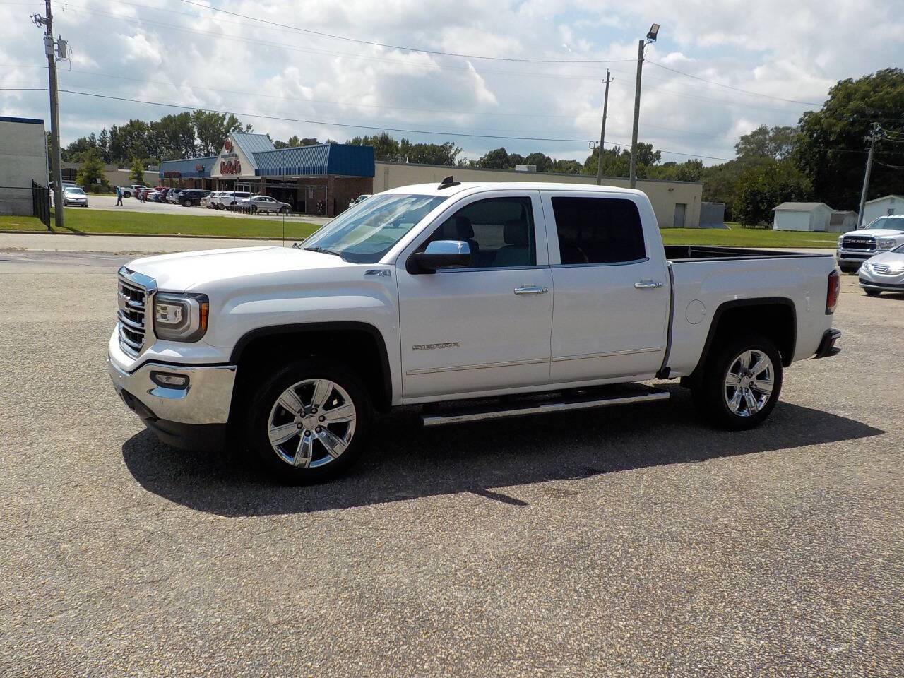 2018 GMC Sierra 1500 SLT — Pickup Truck — 44,235 mi — Benson, NC