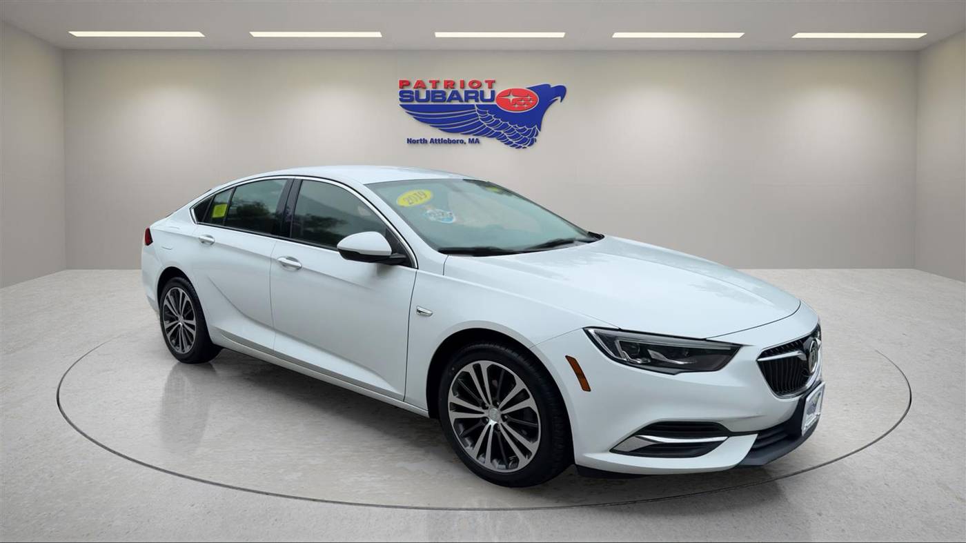 2019 Buick Regal Sportback Preferred — Hatchback — 95,505 mi — North Attleboro, MA