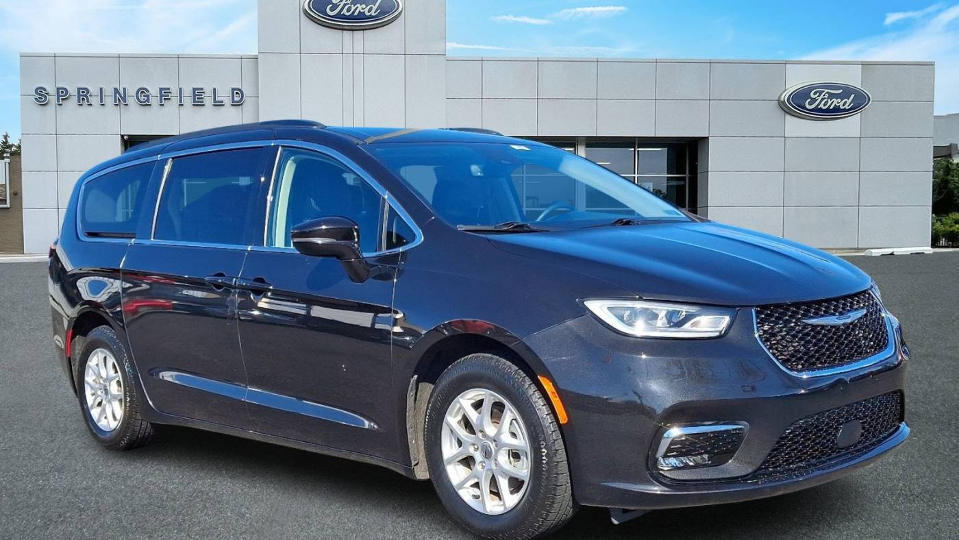 2022 Chrysler Pacifica Touring L — Minivan — 53,124 mi — Springfield, PA