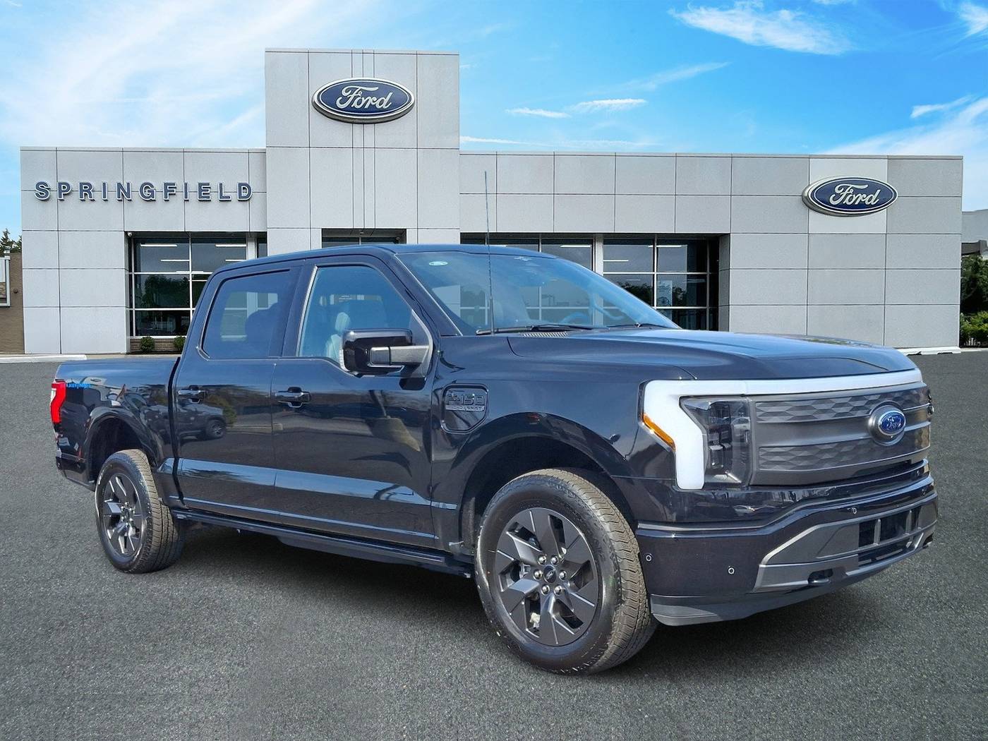 2023 Ford F-150 Lightning LARIAT — Pickup Truck — 18,035 mi — Springfield, PA