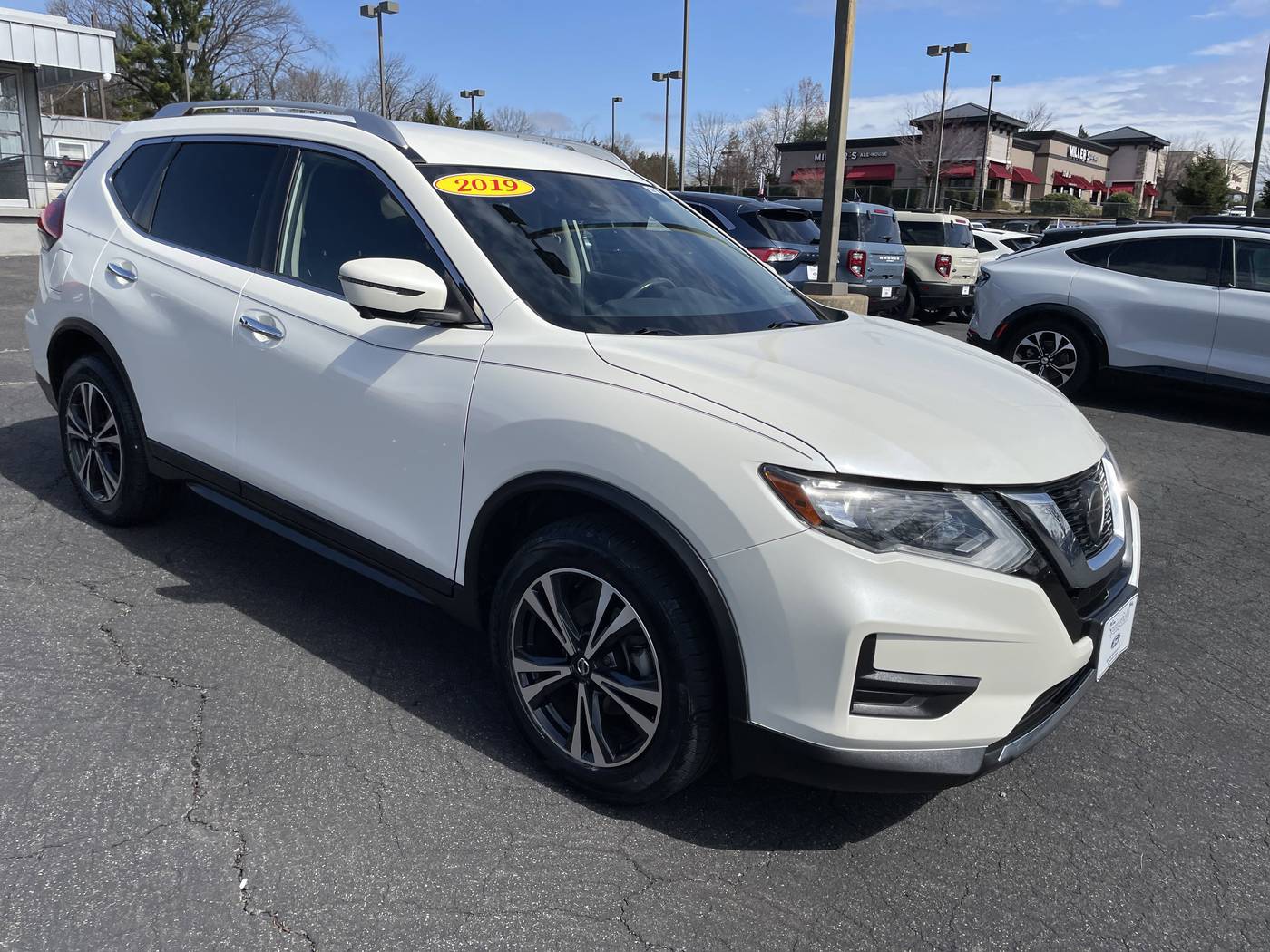 2019 Nissan Rogue SV — SUV — 34,178 mi — Springfield, PA