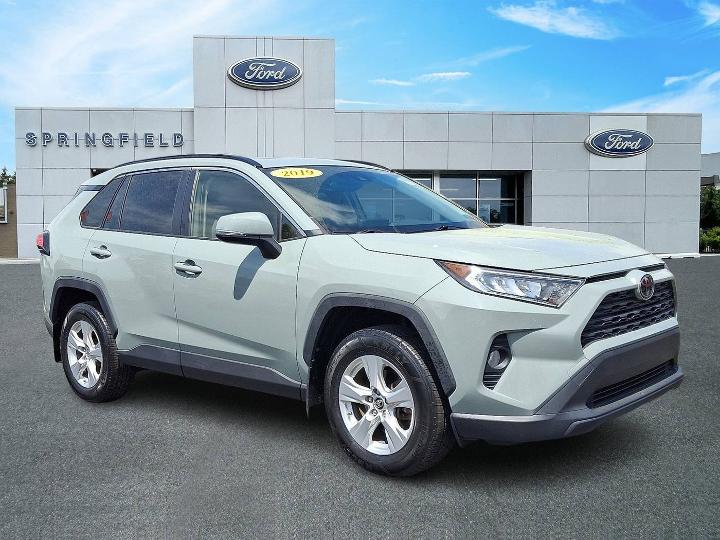 2019 Toyota RAV4 XLE — SUV — 67,680 mi — Springfield, PA