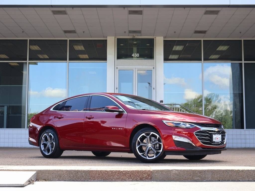 2023 Chevrolet Malibu LT — Sedan — 7,591 mi — Springfield, MO