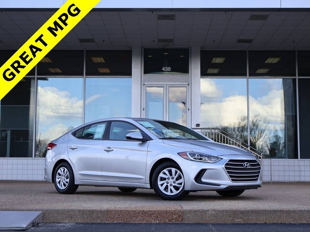 2018 Hyundai Elantra SE — Sedan — 58,995 mi — Springfield, MO