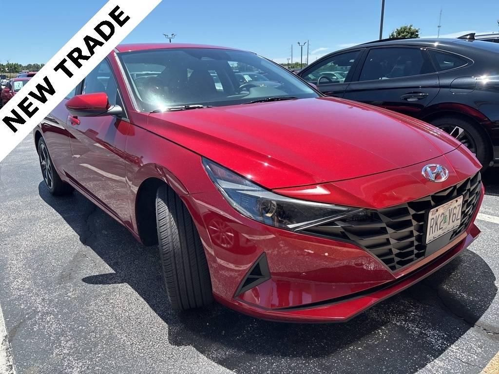 2023 Hyundai Elantra SEL — Sedan — 5,759 mi — Springfield, MO
