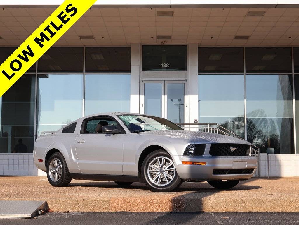 2005 Ford Mustang Deluxe — Coupe — 83,942 mi — Springfield, MO