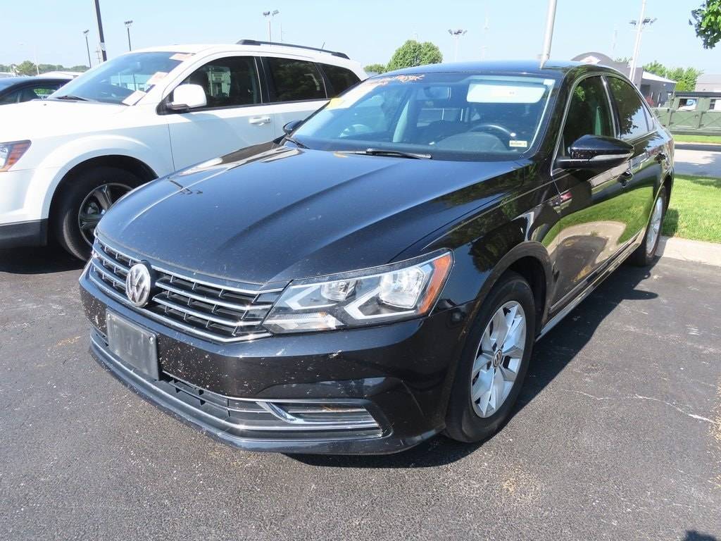 2017 Volkswagen Passat 1.8T S — Sedan — 125,687 mi — Springfield, MO