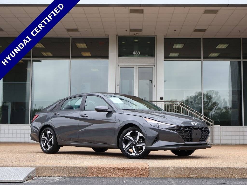 2023 Hyundai Elantra SEL — Sedan — 9,335 mi — Springfield, MO