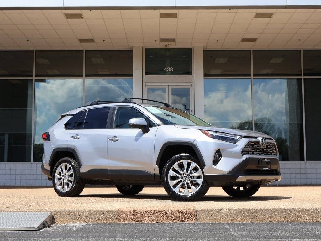 2024 Toyota RAV4 Limited — SUV — 14,666 mi — Springfield, MO