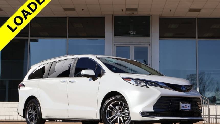 2023 Toyota Sienna Limited — Minivan — 37,200 mi — Springfield, MO