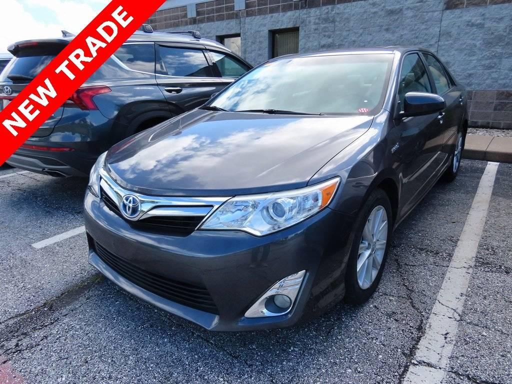 2014 Toyota Camry Hybrid LE — Sedan — 133,368 mi — Springfield, MO