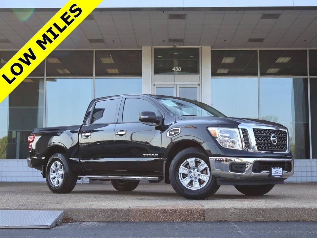 2017 Nissan Titan SV — Pickup Truck — 55,365 mi — Springfield, MO