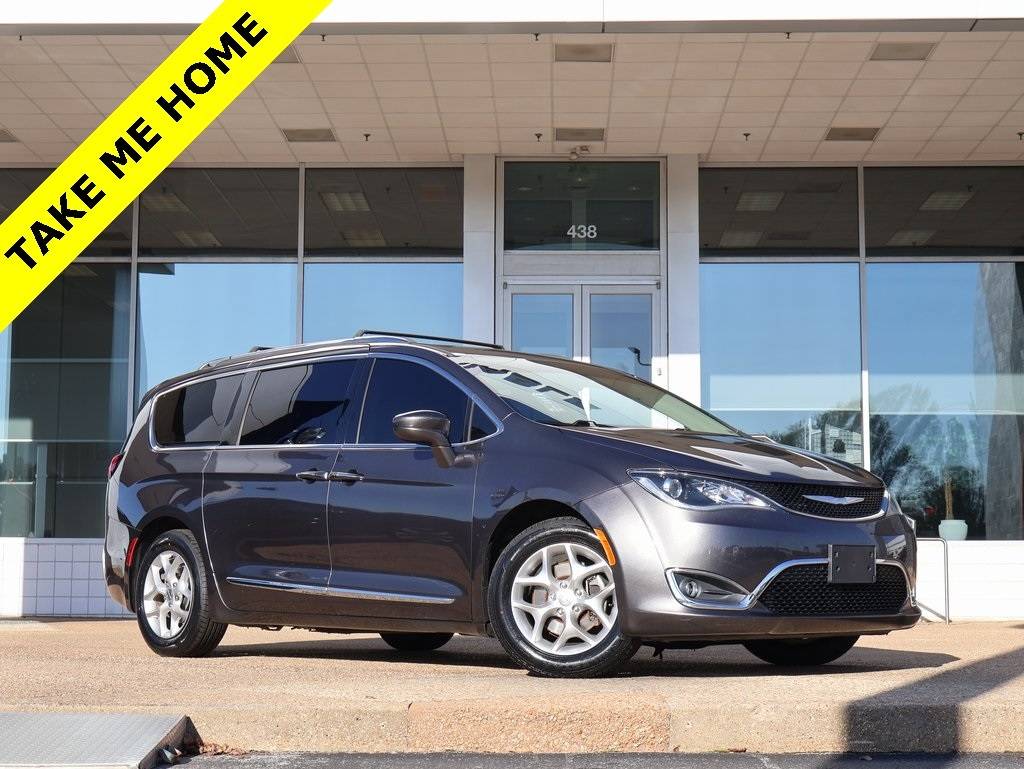 2018 Chrysler Pacifica Touring L Plus — Minivan — 87,399 mi — Springfield, MO