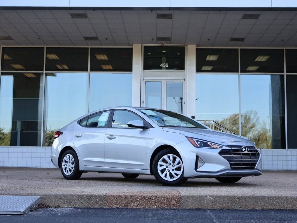 2019 Hyundai Elantra SE — Sedan — 77,421 mi — Springfield, MO