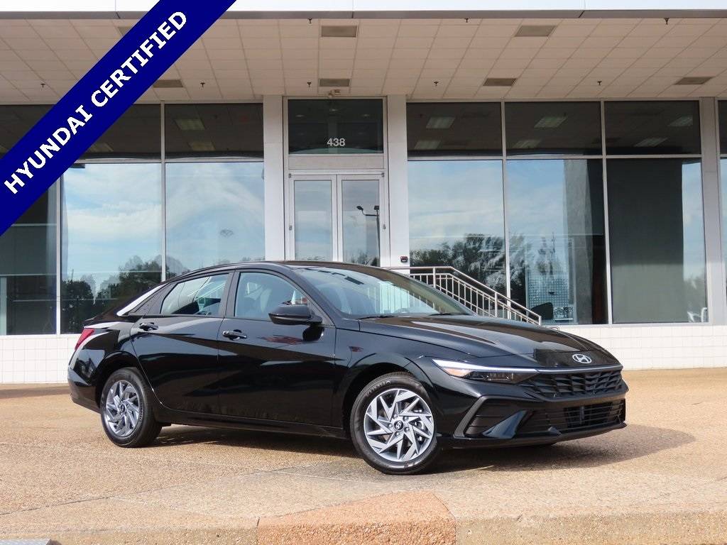 2025 Hyundai Elantra Hybrid Blue — Sedan — 5,779 mi — Springfield, MO