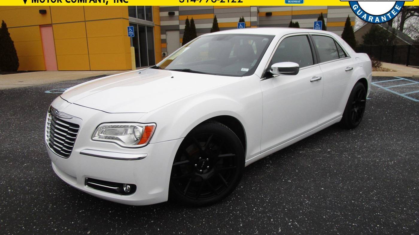 2013 Chrysler 300 C — Sedan — 146,540 mi — St. Louis, MO