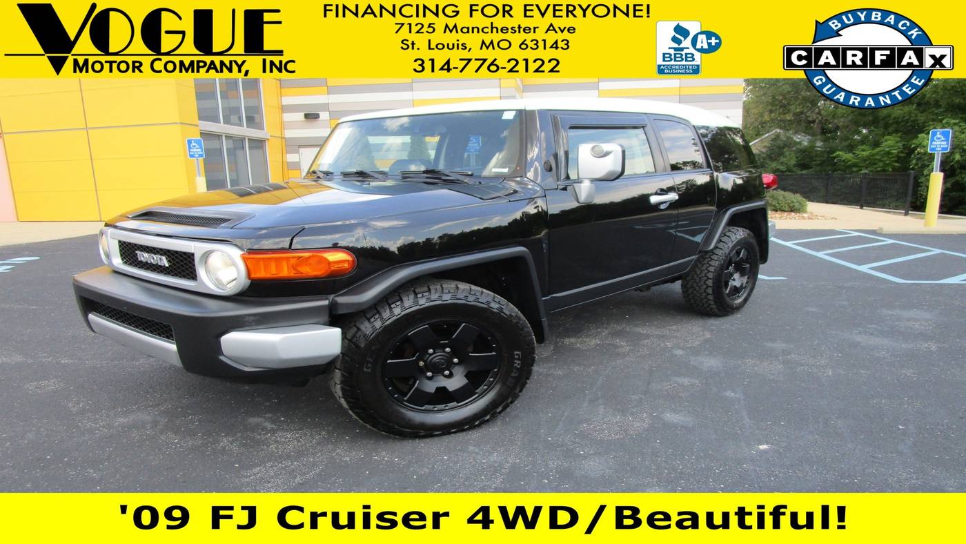 2009 Toyota FJ Cruiser Base — SUV — 132,271 mi — St. Louis, MO