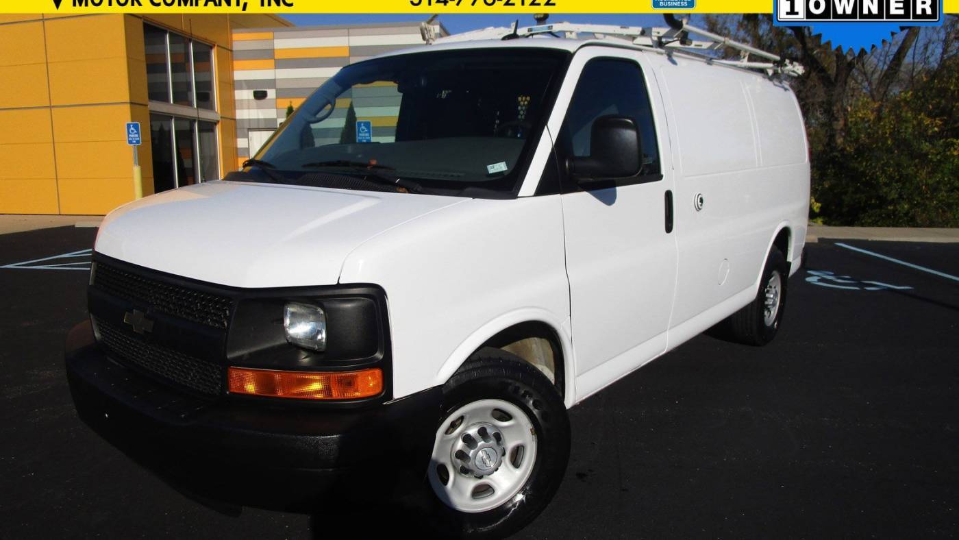 2015 Chevrolet Express Cargo Van Base — Cargo Van — 105,214 mi — St. Louis, MO