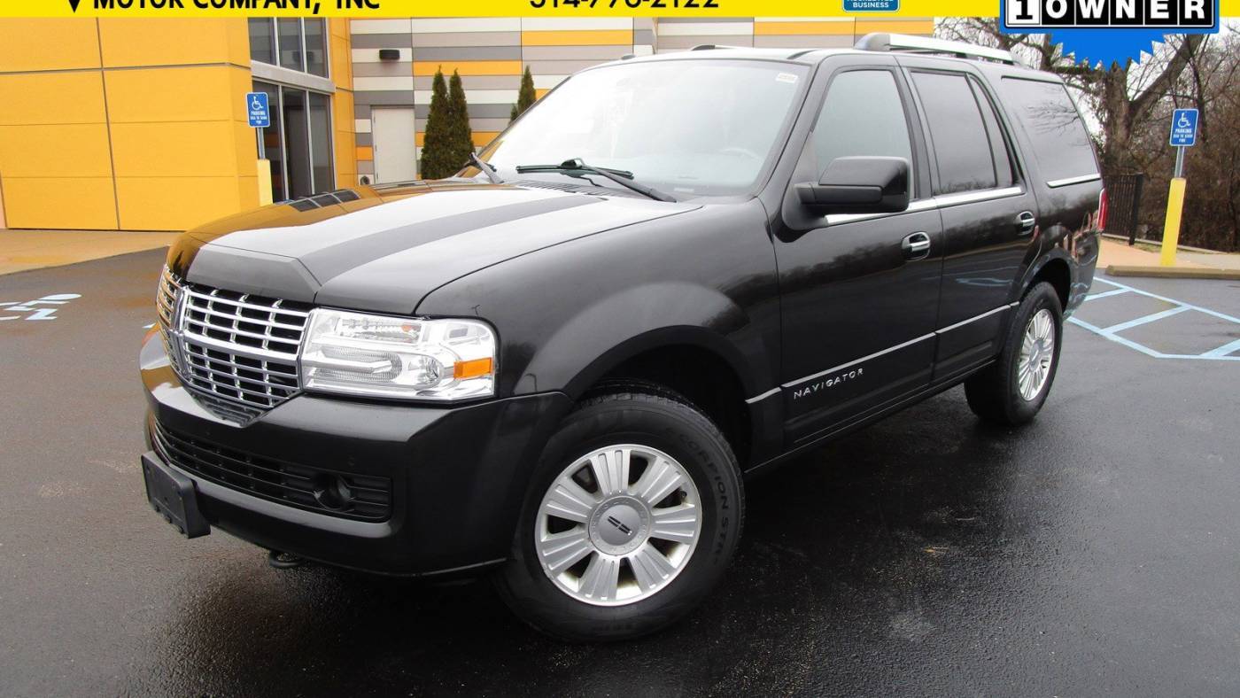 2013 Lincoln Navigator Standard — SUV — 109,620 mi — St. Louis, MO